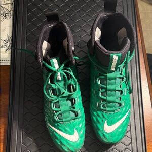 Nike men Emerald Green Sneakers